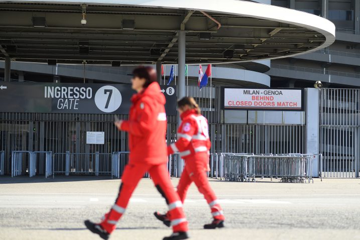 Stadion San Siro prije početka utakmice Milana i Genoe/Foto REUTERS