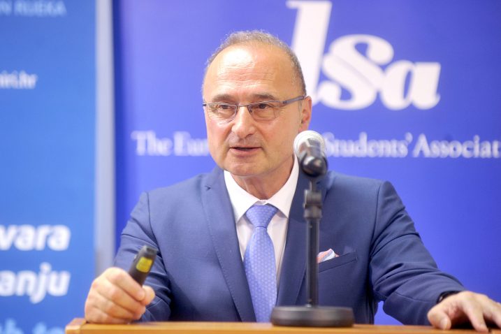 Foto Roni Brmalj