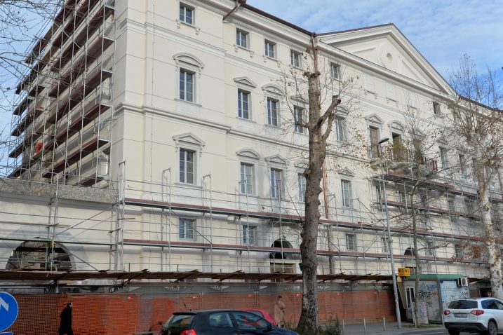 Palača će uskoro zasjati novim sjajem / Foto Damir ŠKOMRLJ