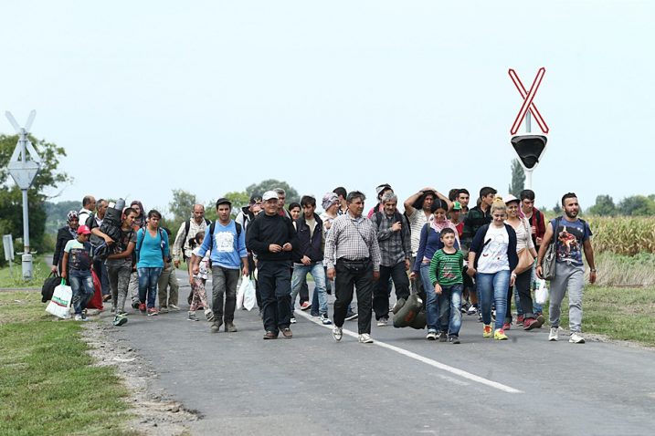 Photo/Wikimmedia-Migrants in Hungary 2015.