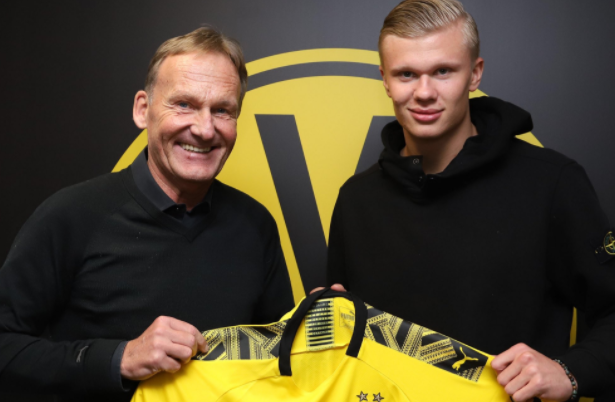 Haaland je već pozirao s dresom Crno-žutih/Foto Twitter
