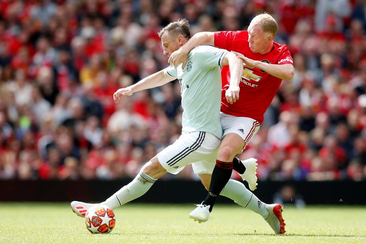 Ivica Olić i Paul Scholes / Foto: REUTERS