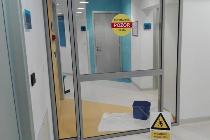 Upozorenje na opasnost na ulazu u petak navečer Maks KOSJEK