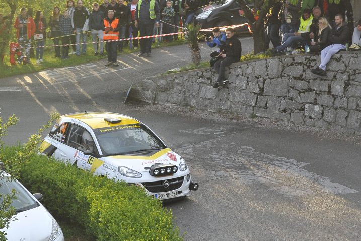 Naš fotoreporter Marin Aničić svjedočio je atraktivnim vožnjama prvoga dana relija