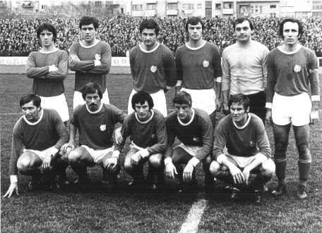 Orijentova ekipa iz 1974.: Žiković, Brnelić, Škrtić, Celić, Klevisar, Čalović (gornji red), Čohar, Veljačić, Volf, Kovačić i Malvić (čuče)