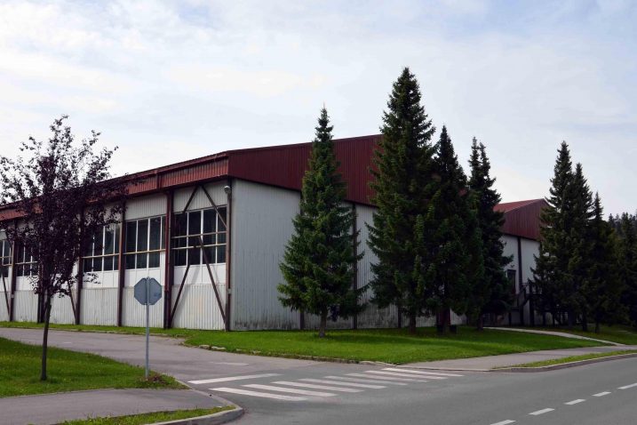 Školska sportska dvorana u Delnicama / Snimio Marinko KRMPOTIĆ