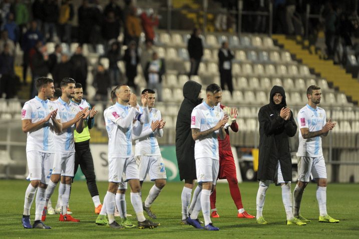 Nogometaši Rijeke pobjegli su trećeplasiranim Osječanima na šest bodova prednosti/V. KARUZA