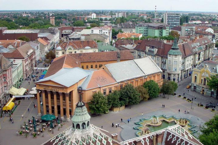 Prvo organizirano navijanje za hrvatsku nogometnu reprezentaciju - centar Subotice / Foto arhiva