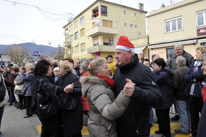 Snimio Silvano JEŽINA