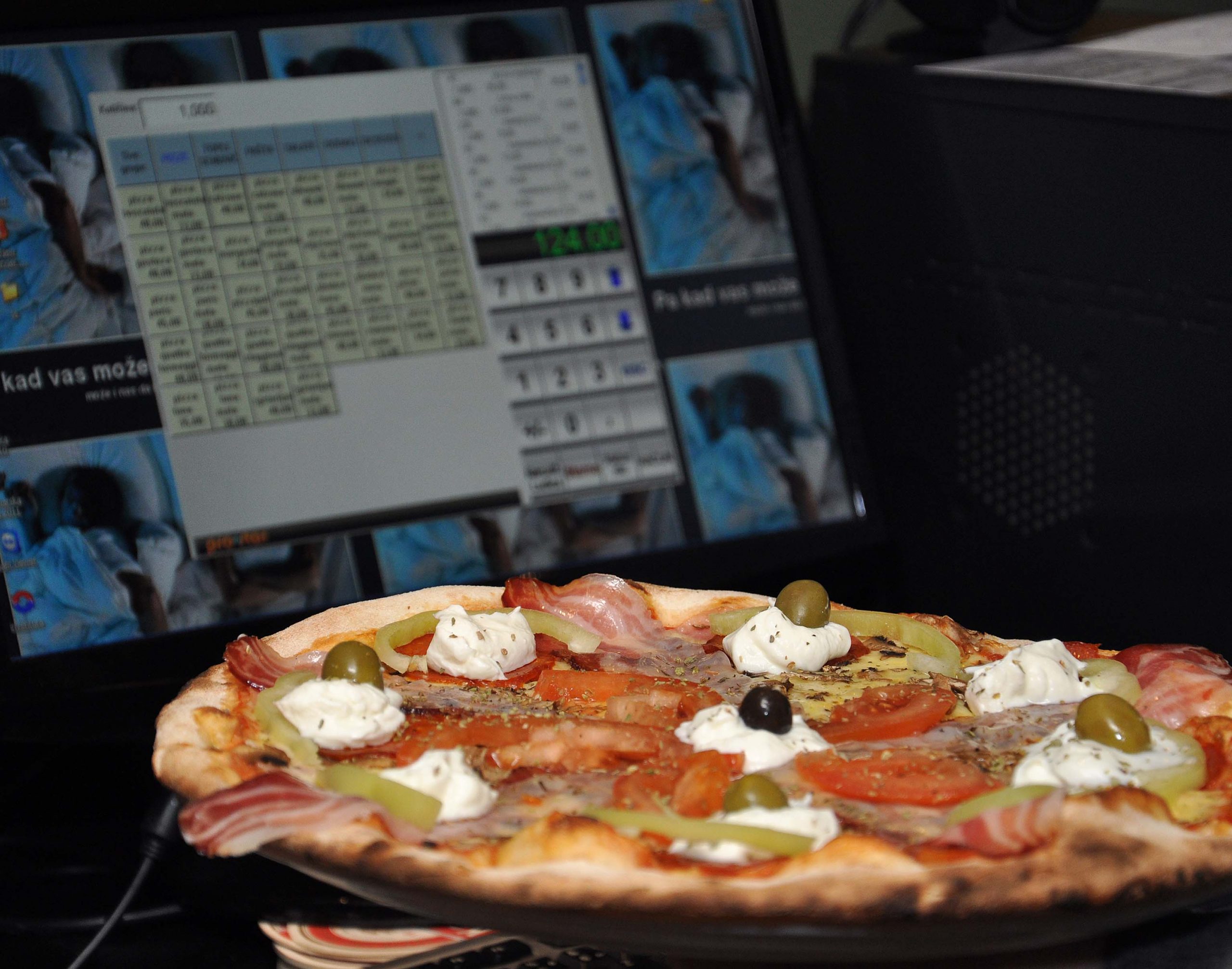 Pizza za van opet skuplja od pizze u restoranu Vlada stvara zbrku, na