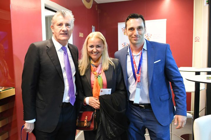 Davor Šuker, Ankica Kruljac i Domagoj Vučkov/I. TOMIĆ