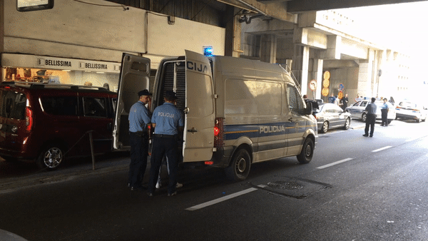 Policija je izbjeglice izvukla iz dva zagrebačka taksija
