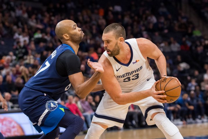 Taj Gibson (Minnesota Timberwolves) i Marc Gasol (Memphis Grizzlies)/Foto REUTERS