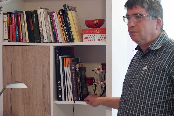 Mario Bakarčić u dnevnom boravku Kuće utočišta / Foto I. Tomić