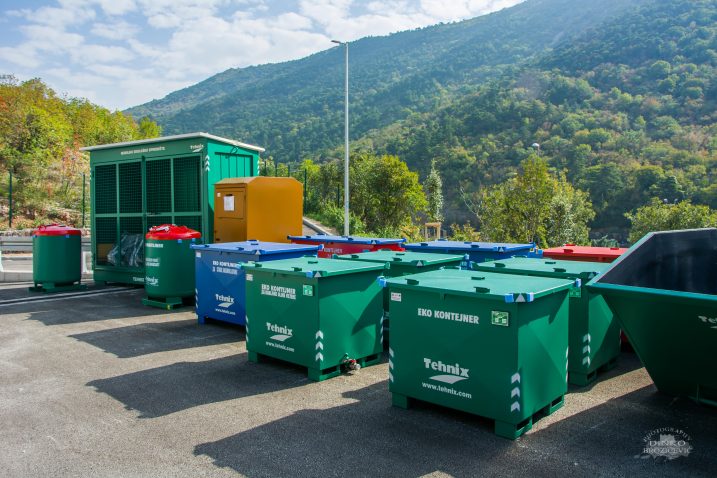 Reciklažno dvorište nalazi se na istočnom ulazu u Senj, a koštalo je  3,4 milijuna kuna / Snimila Dorotea PRPIĆ