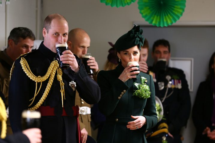 William i Kate piju pivo Guinness na proslavi / Reuters