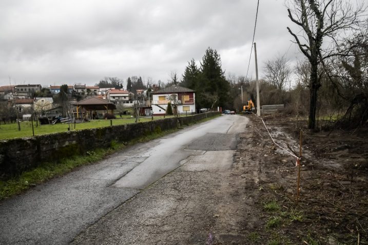 Obnovit će se i betonski zid uz cestu