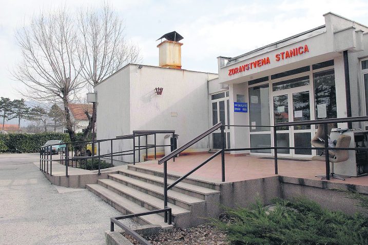 Cijelih 434,25 četvornih metara zgrade ambulante dobit će novo ruho / Snimio Sergej DRECHSLER