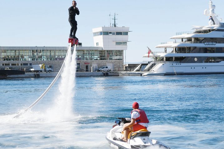 Atraktivno otvorenje šestog Rijeka Nautic Showa / Snimio Ivica TOMIĆ