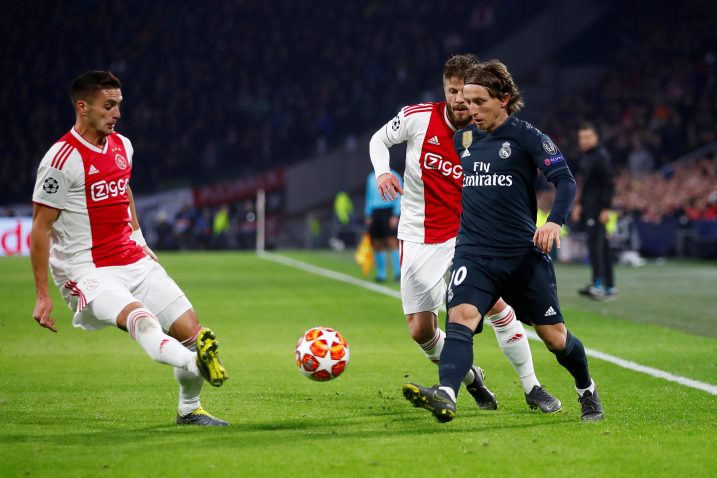 Dušan Tadić (Ajax) i Luka Modrić (Real Madrid)/Foto REUTERS