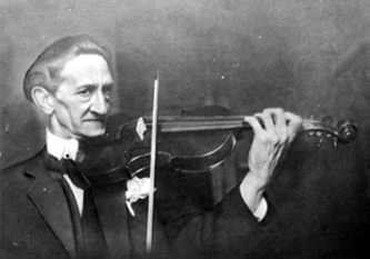 Franjo Kresnik, čovjek koji je imao moć čitati violine, prodirući u dušu ovih instrumenata i koji je ljubavlju prema violini nadišao sve političke granice svoga vremena