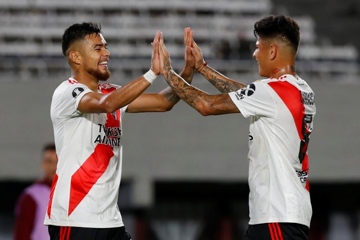 Paulo Diaz i Jorge Carrascal (River Plate)/Foto REUTERS