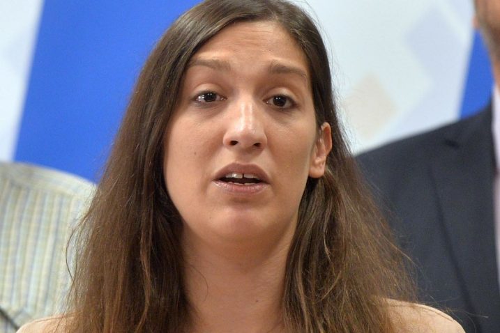 Ivona Milinović je jedno kritizirala Torcidine antisrpske ispade kao “orjunašku politiku” jer takvi napadi na Srbe, kaže, daju argumente Pupovcu / Snimio Damir ŠKOMRLJ