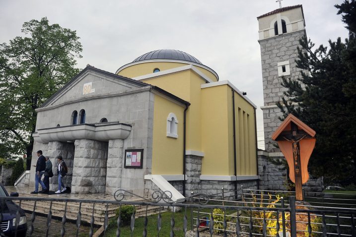Crkva sv. Jurja mučenika na Gornjoj Drenovi diše kao zajednica / Snimio Roni BRMALJ