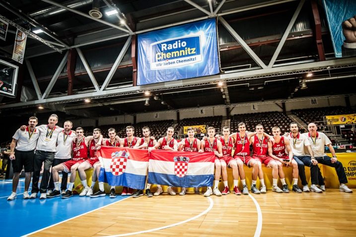 Hrvatski košarkaški prvi i jedini poraz na turniru doživjeli su u finalu