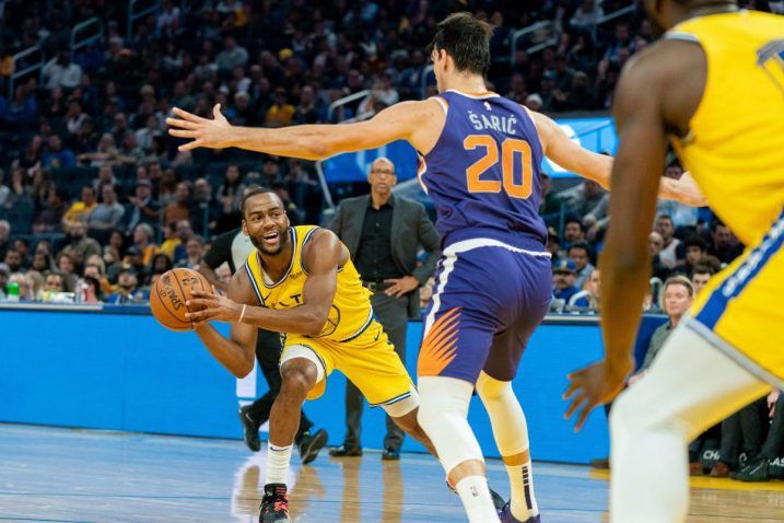 Alec Burks i Dario Šarić/Foto USA TODAY Sports