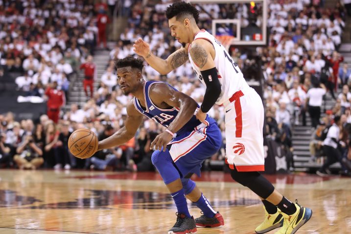 Jimmy Butler (Philadelphia 76ers) i Danny Green (Toronto Raptors)/Foto REUTERS