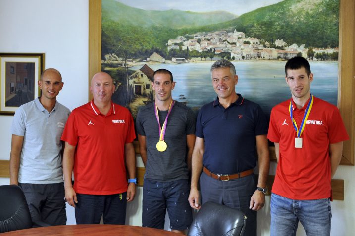 Slaven Brkljačić, Damir Rajković, Zoran Talić, Tomislav Klarić i Josip Barnjak/R. BRMALJ