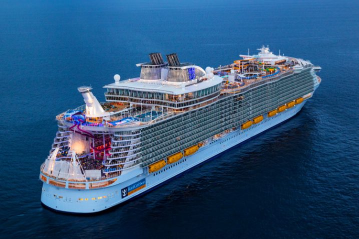 Symphony of the Seas izgrađen je u Francuskoj, a idućih dana trebao bi krenuti na prvo kružno putovanje