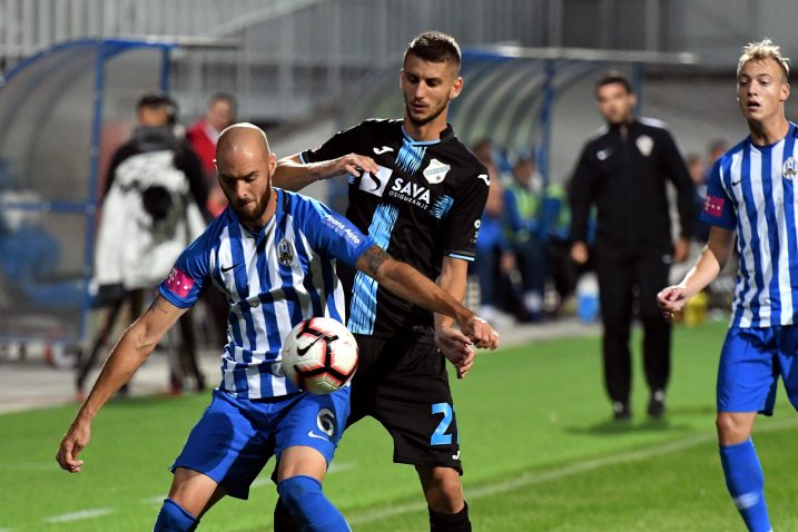 Jan Lecjaks (Lokomotiva) i Jakov Puljić (Rijeka)/D. LOVROVIĆ
