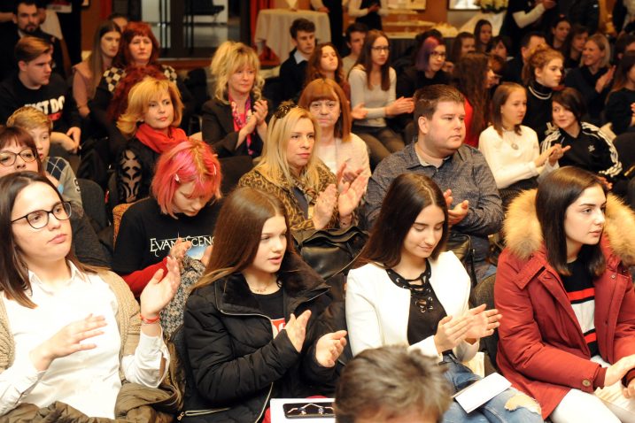 Nagrađeni učenici i mentori u HKD-u na Sušaku / Snimio Marko GRACIN