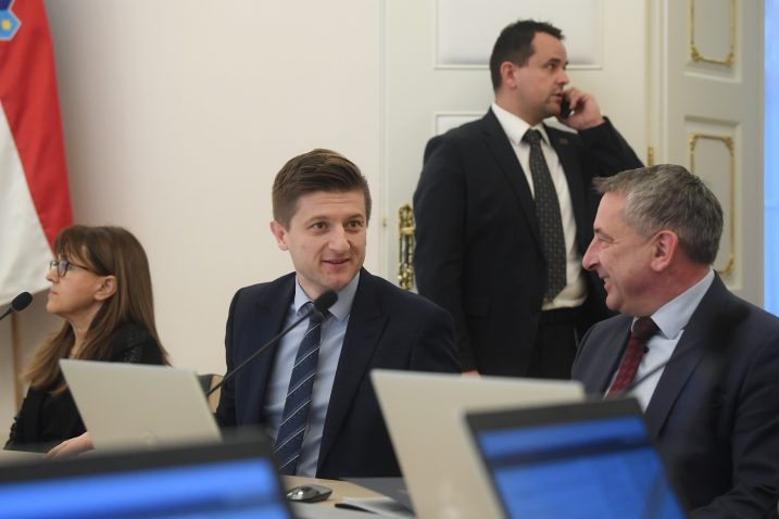 Oporezivanje slatkih pića čekat će Vladinu uredbu - ministar financija Zlatko Marić / Foto Marko LUKUNIĆ/PIXSELL