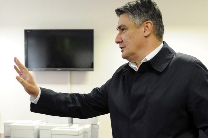 Predsjednica ponižava insignije instituta državne vlasti  - Zoran Milanović / Snimio Darko JELINEK