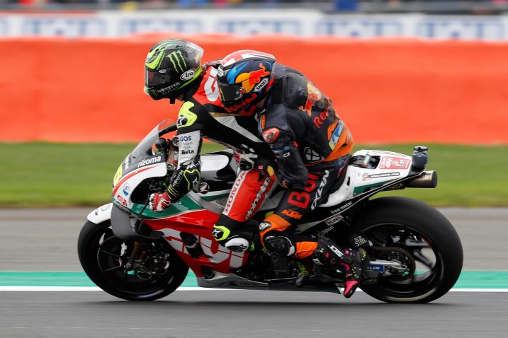 Cal Crutchlow (LCR Honda Castrol) i Bradley Smith (Reb Bull KTM)/Foto REUTERS