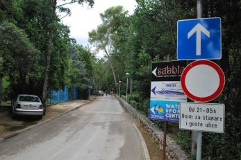 Treba obratiti pažnju na novopostavljene znakove / NL arhiva
