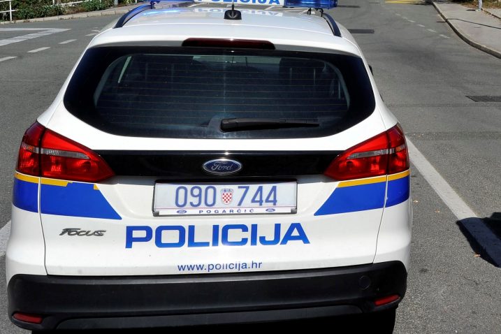 Policija / NL arhiva