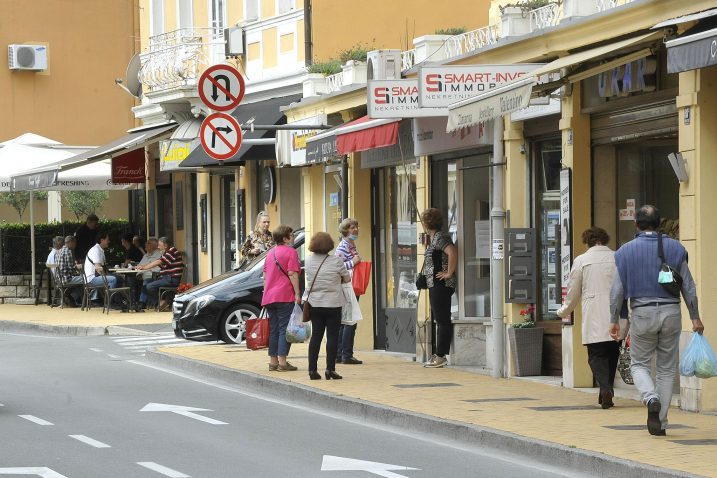 : Grad Opatija je i prije ove odluke imao 98 posto naplaćenih potraživanja od zakupaca poslovnih prostora / Snimio Sergej DRECHSLER