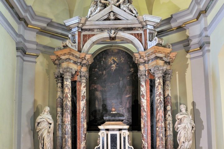 Glavni oltar u nekadašnjoj augustinskoj crkvi svetog Jeronima / Foto DAMIR TULIĆ
