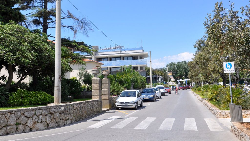 U naplatni sustav parkinga uskoro ulazi i ulica Lukobran / Snimio Mladen TRINAJSTIĆ