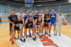 Dimitrov na zajedničkoj fotografiji sa tenisačima i košarkašima Zadra