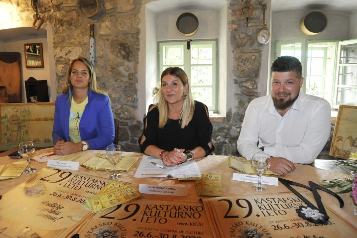 Linda Petrović, Helena Ninković i Matej Mostarac / Foto Sergej DRECHSLER