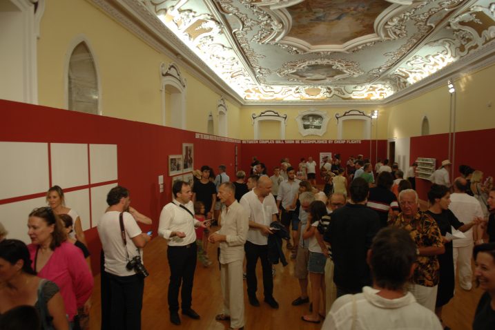 Brojna publika tradicionalno pohodi otvaranje Anala  / I. GRGAT