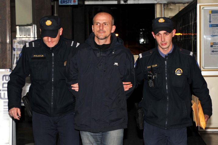 Istarski policajac Amir Jusufović na privođenju u veljači 2014. / Foto D. Škomrlj
