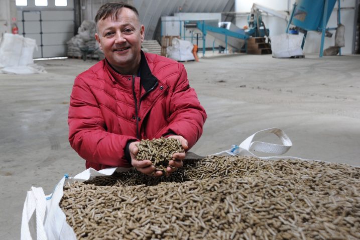 Izgraditi Plomin C na uvozni ugljen, a ne otvarati male agropeletarnice, Bogu je za plakanje – Darko Grivičić / Foto Darko JELINEK