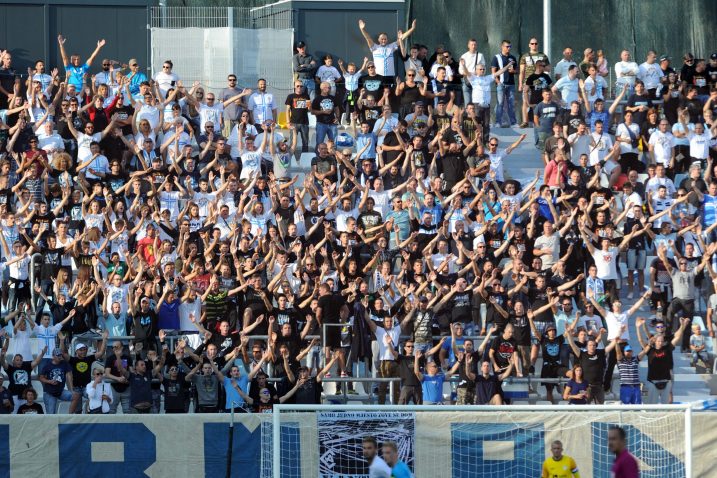 Armada organizira u nedjelju odlazak autobusima u Split na jadranski derbi / Foto Vedran KARUZA