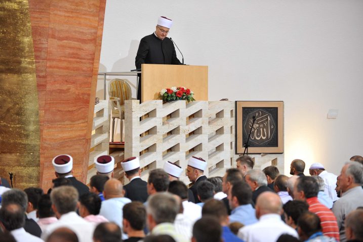 Središnju proslavu predvodio muftija dr. Aziz ef. Hasanović / Foto Sergej DRECHSLER